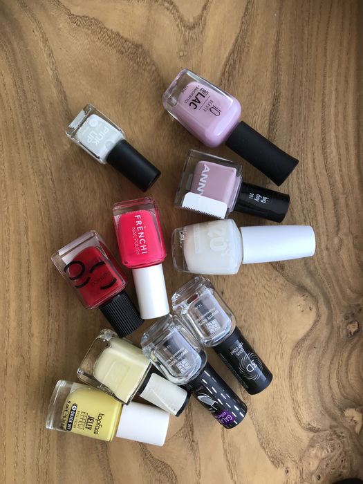 Лак для ногтей обычный