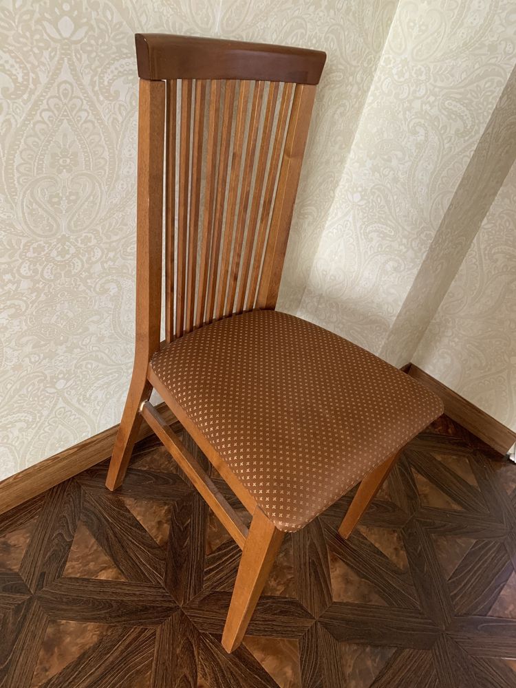 Продам 3прекрасных винтажных стула из чистого дерева