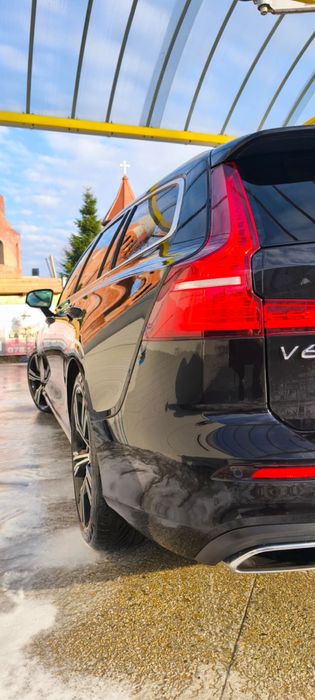 Volvo V60 T8 Plug-in Hybrid 2019 AWD