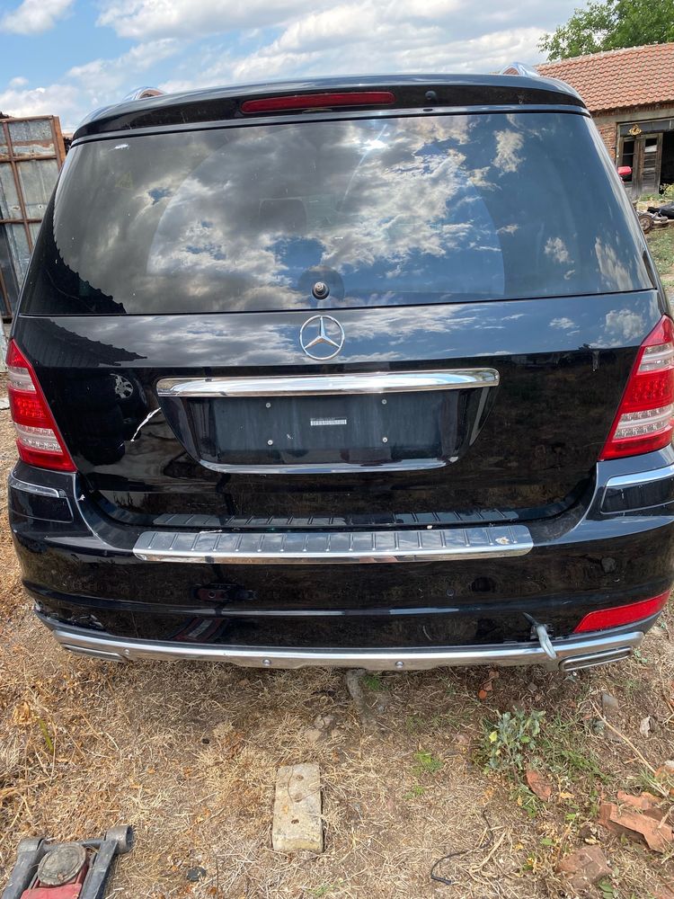 Mercedes GL 500 benz 2009г на части