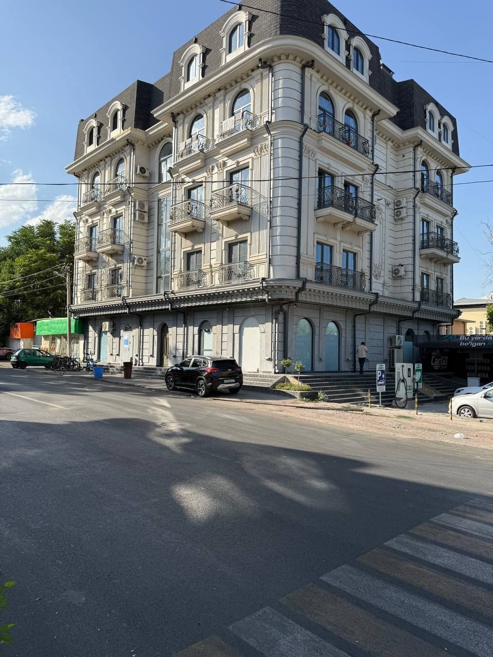 Продаётся нежилое помещение