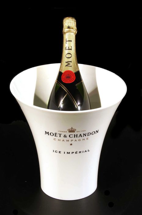 CADOURI! Frapiera / Set Pahare/ serpi bar/ seturi mese scaune