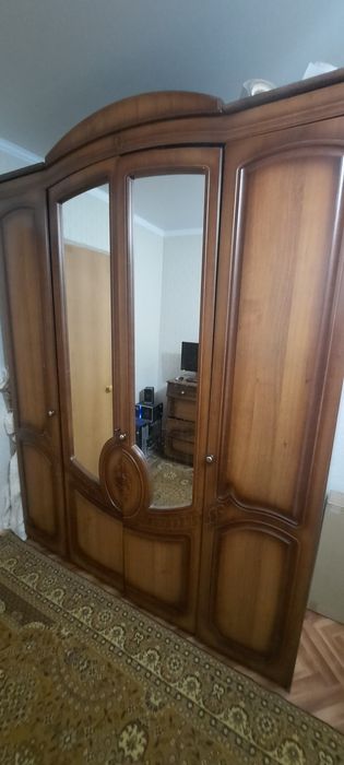 Спальный гарнитур