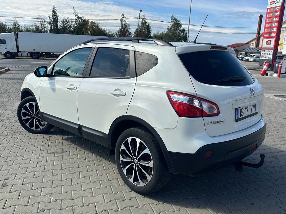 Nissan Qashqai 1,6 dci 2014 alb perla panoramic accept variante !