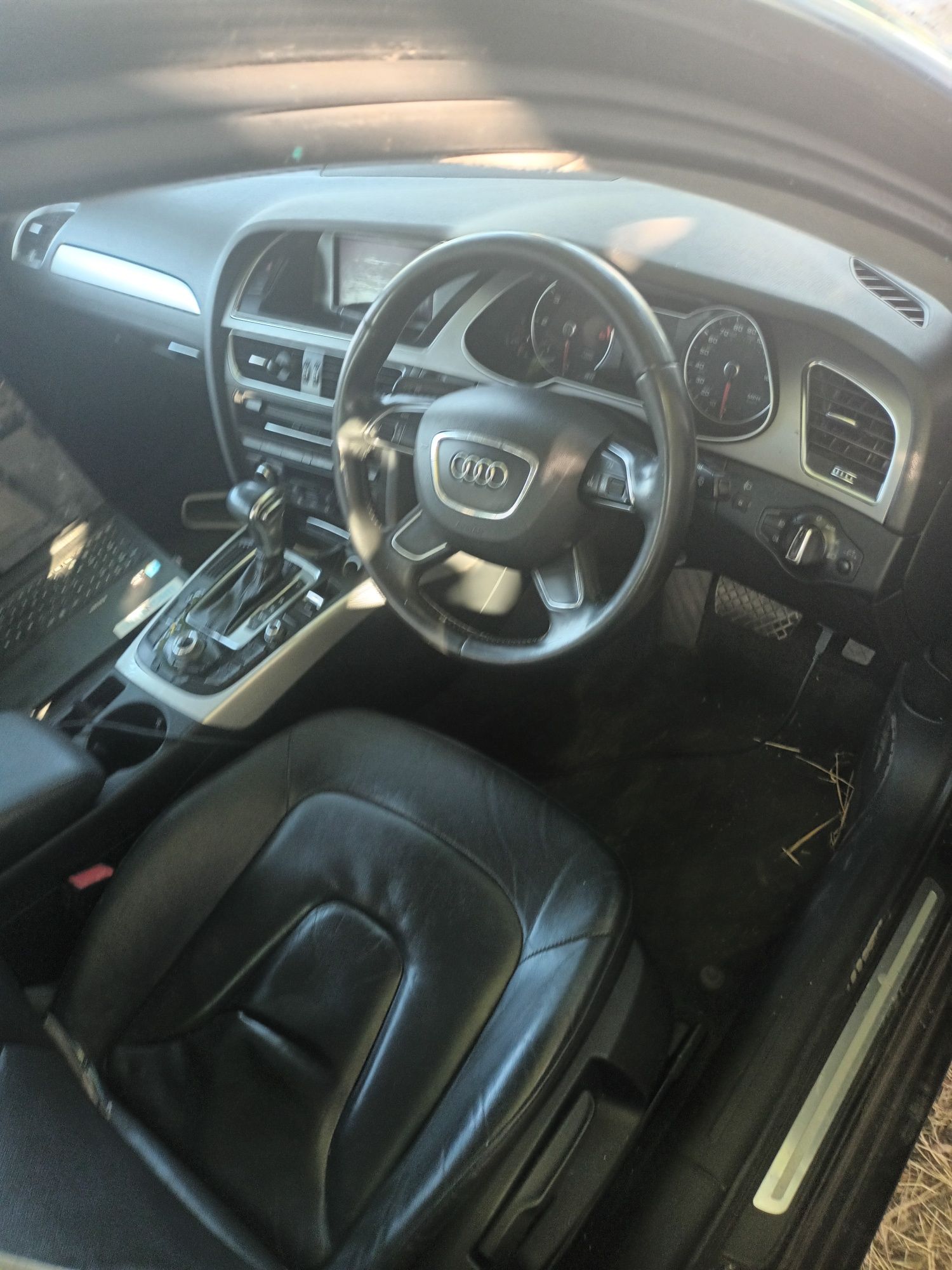 Dezmembrez Audi A4 facelift b8.5 2.0 tfi CJC automat NYM