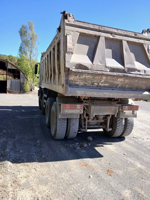 Продавам камион Мерцедес