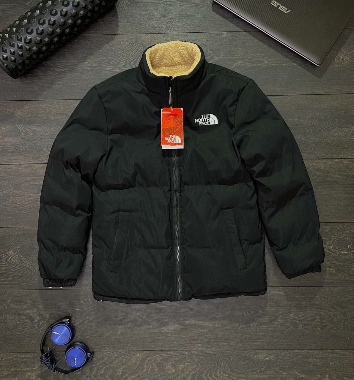 Брендовая куртка от The North Face