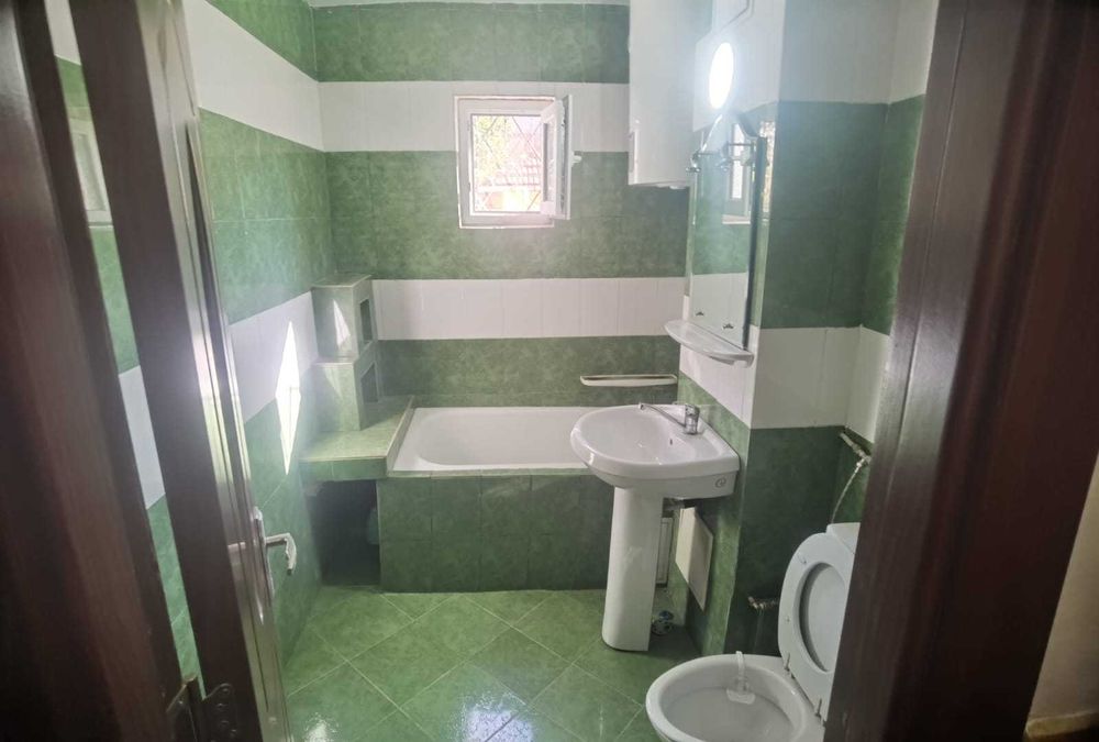 Doua camere de inchiriat