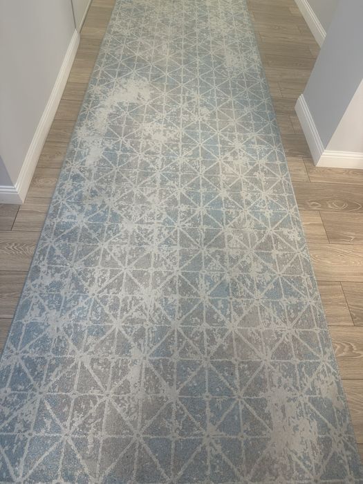 Продам ковер дорожка в прихожую