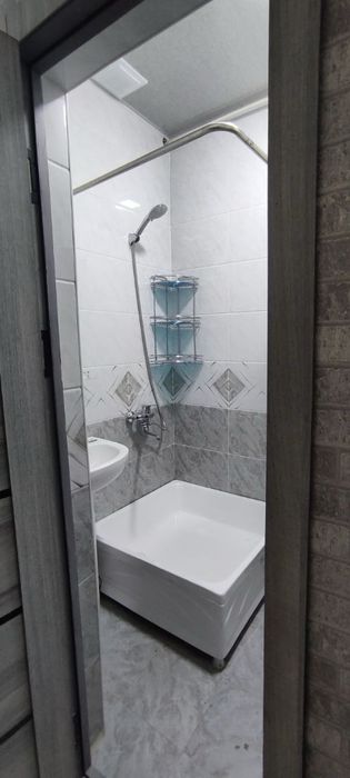 Продаётся 1 ком центральный БАЗАР