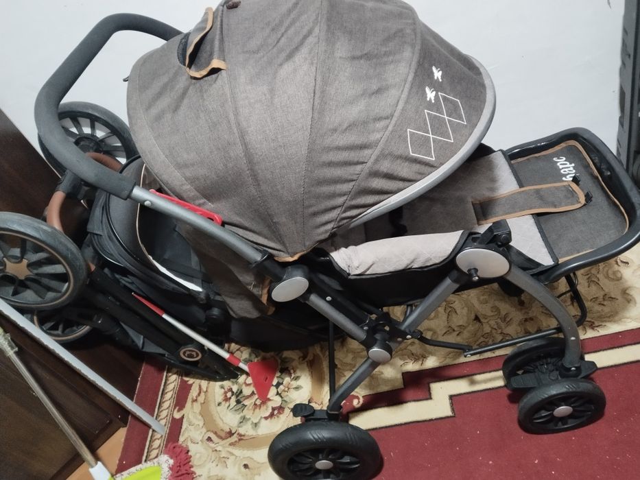 Продам коляска состоенние нормально