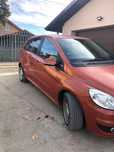 Mercedes B  180 .