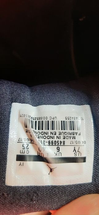 Adidasi jordan originali marime 40 25 cm