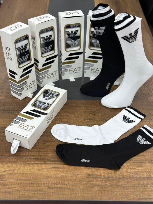 На едро и дребно.Луксозни безшевни ароматизирани чорапи в кутия по 6бр