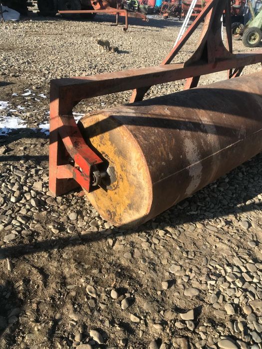 Tăvălugul agricol lungime 2,80 metri grosime 76 cm