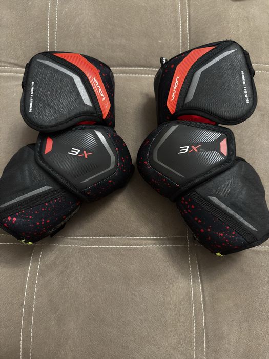 хоккейные налоктники