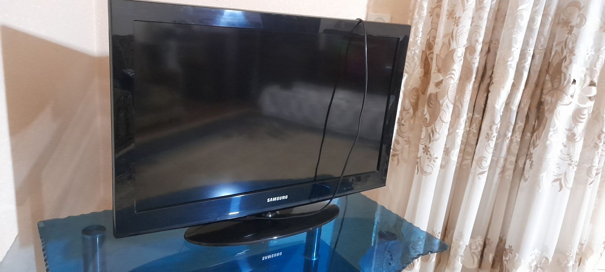 Телевизор самсунг