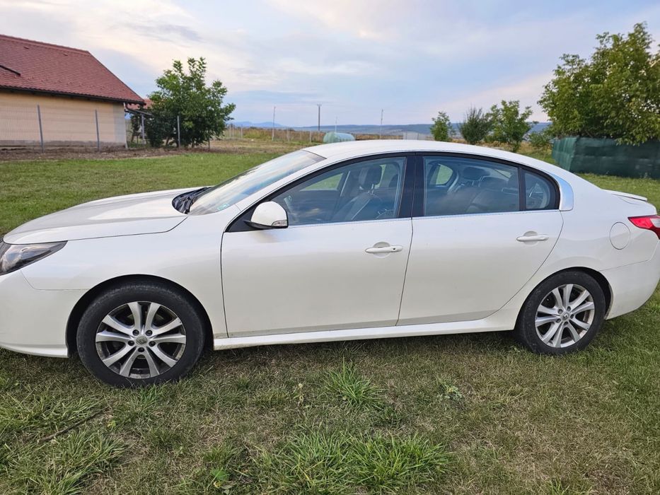 De vânzare Renault Latitude – 2011, benzină + GPL, 2.0, 140 CP