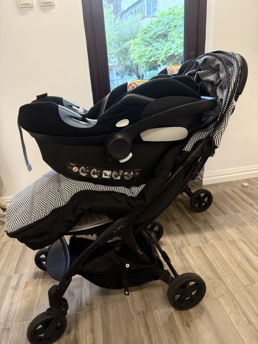 Set complet Gemeni format din carucior Mast3 si scoica Cybex