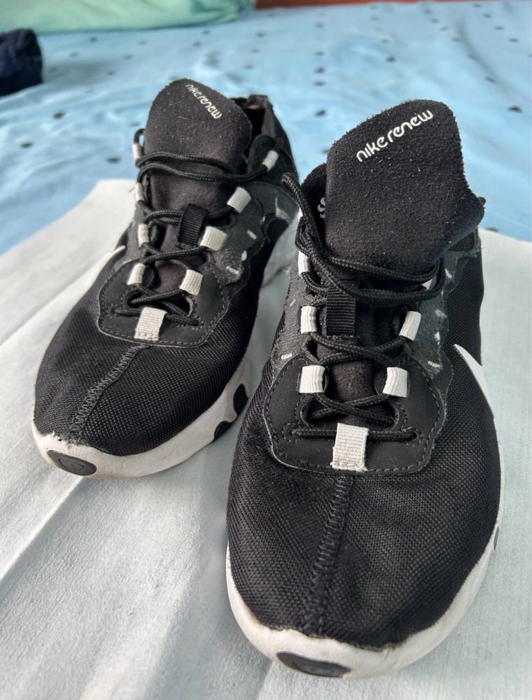 Adidasi Nike Renew 38