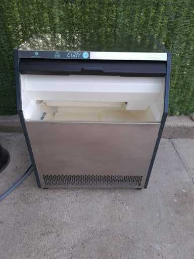 Професионален Ледогенератор Icematic