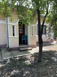 Casa 3camere , baie, veranda inchisa, teren 1500mp,magazie, vie,pomi