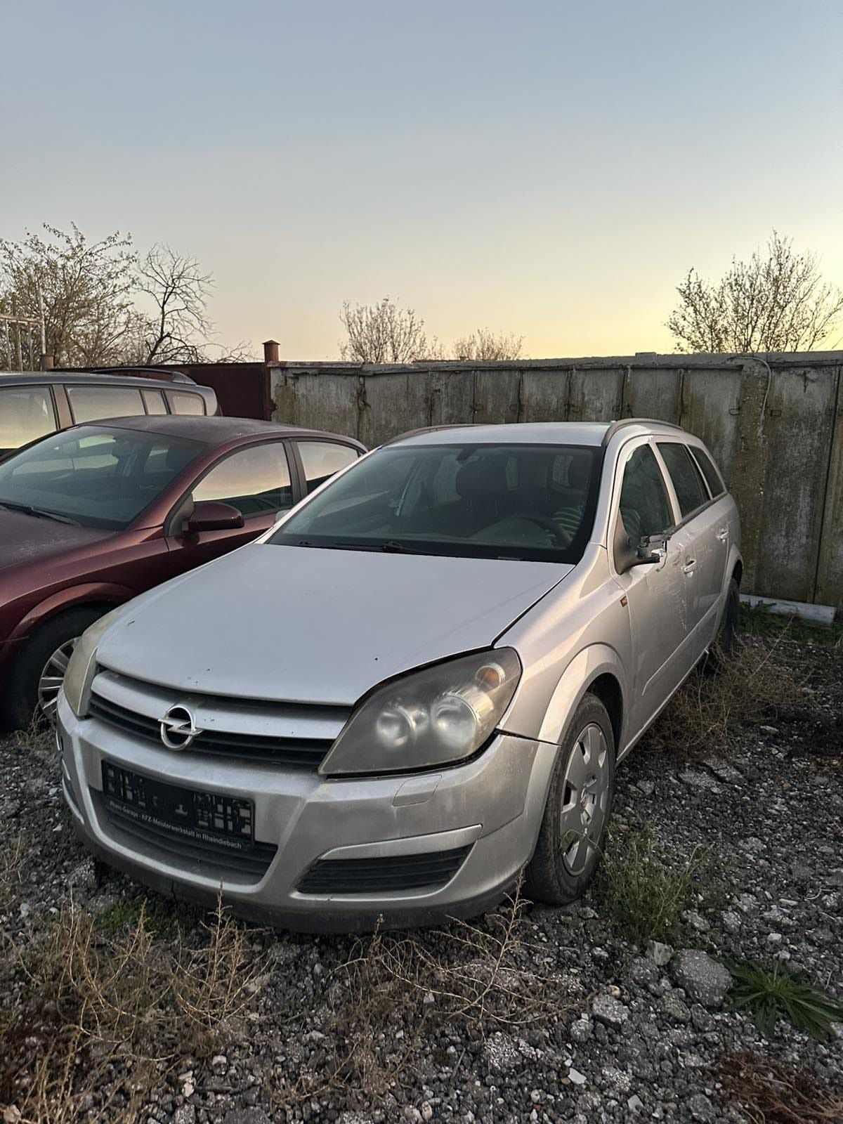 Opel Astra H 1.9cdti на части !