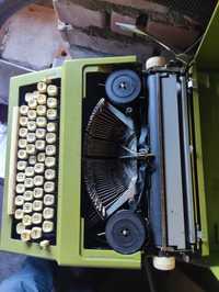 Стара пишеща машина