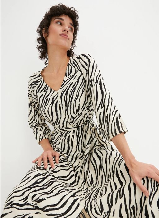 Rochie midi frumoasă