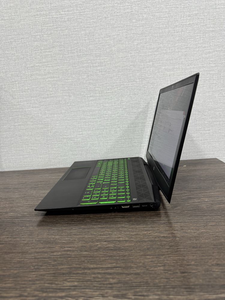 8-Ядерный HP Pavilion Gaming intel Core i5 GTX DDR5 15.6 IPS!