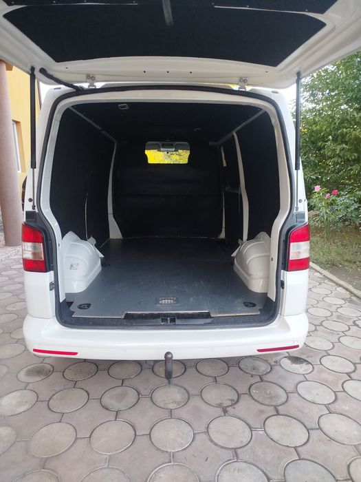 Vw T5 facelift 2014 2.0 TDI 140 cp climă varianta lungă import Germani