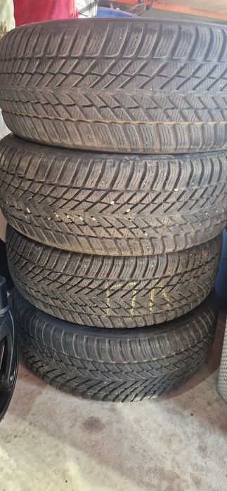 Продавам гуми Nokian 215/55/17