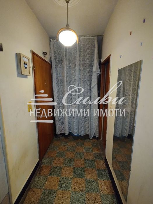 Едностаен ЮЖЕН апартамент - кв. Добруджански