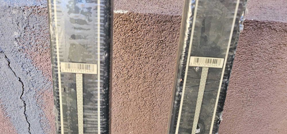 Vand schiuri Dynastar Driver X06 sigilate, fara legatura pe ele