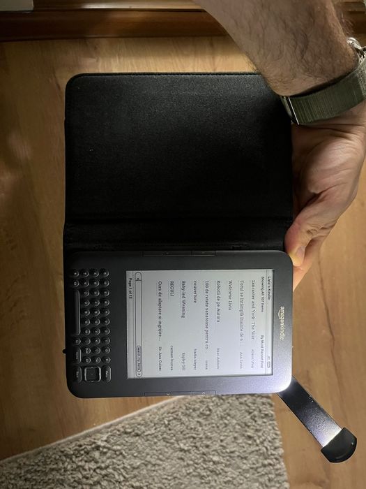 Kindle 3 cu husa originala led