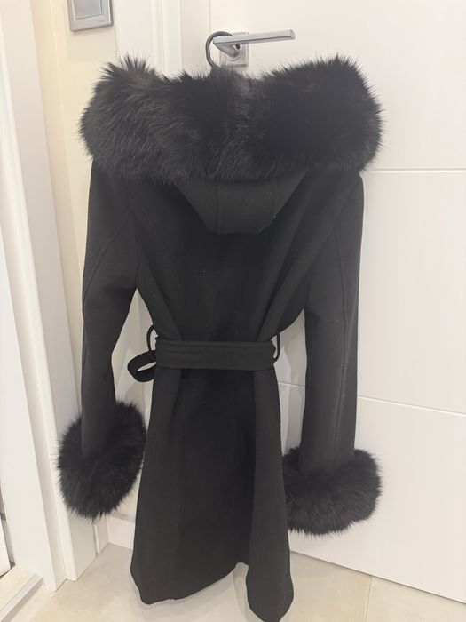 Чисто ново палто