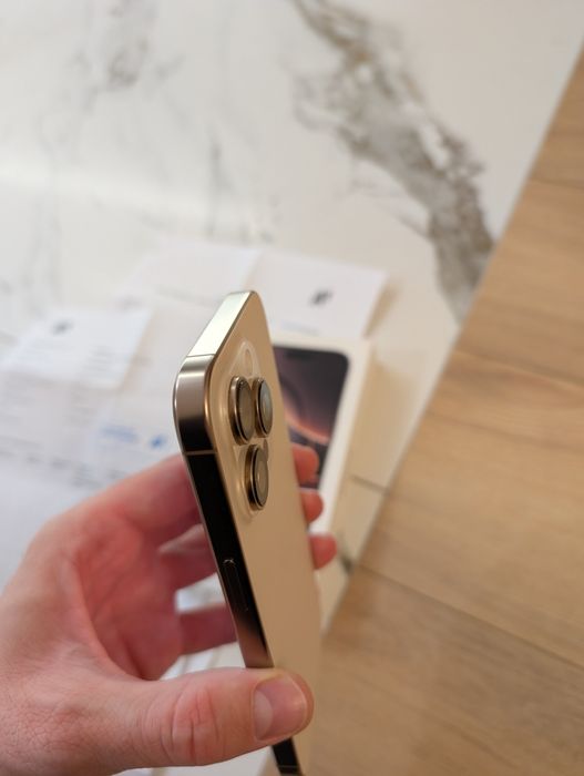 iPhone 16 Pro Desert Titanium 128 GB