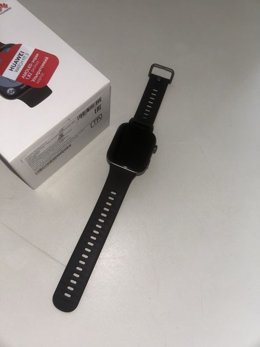Продам часы (смарт)