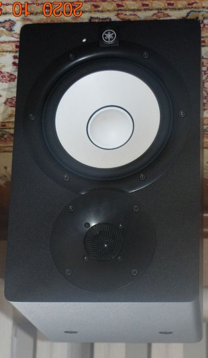 Продам Акустическую систему монитор YAMAHA HS7 черный студийная колонк