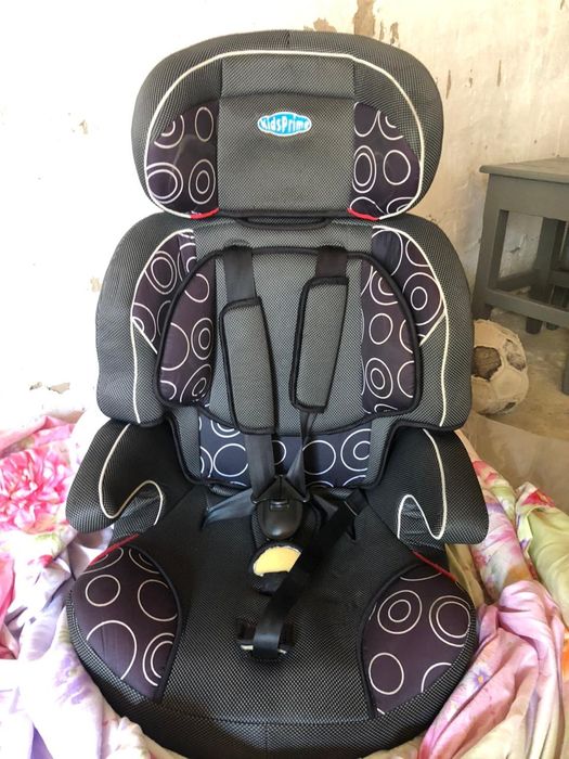 Продам автокресло детское