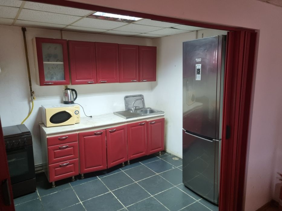 Cazare muncitori  (8 camere) TOATĂ CLADIREA