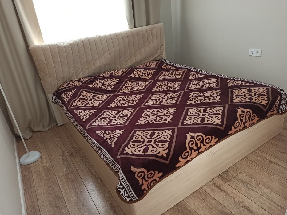 Кровать двухспальная "Шатура"