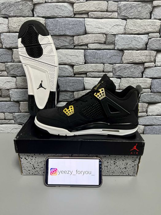 41-43 Jordan Retro 4 Royalty