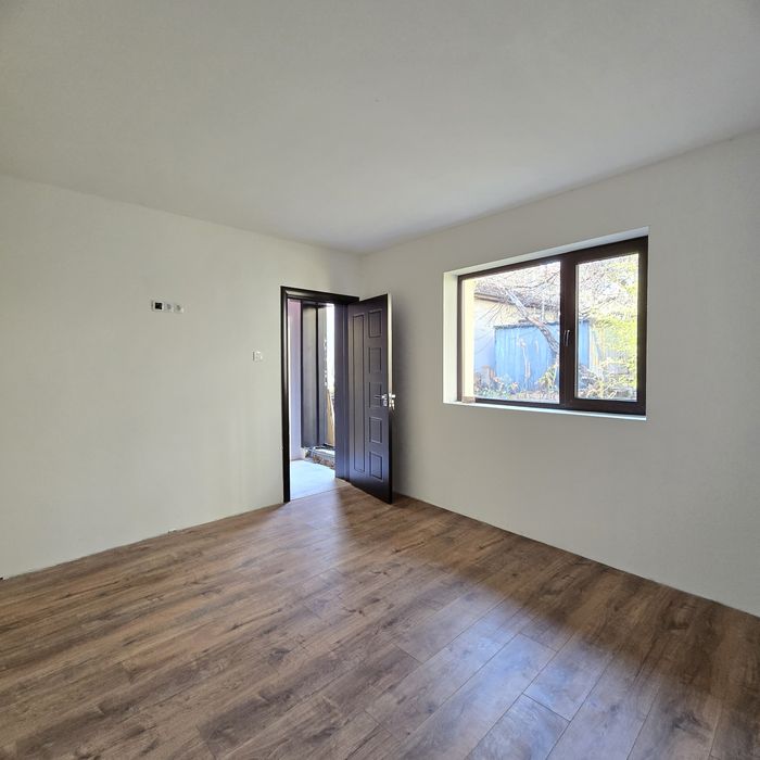 Продава се Къща в Горна Оряховица - 100 кв.м за 1350 €/кв.м - Снимка #6