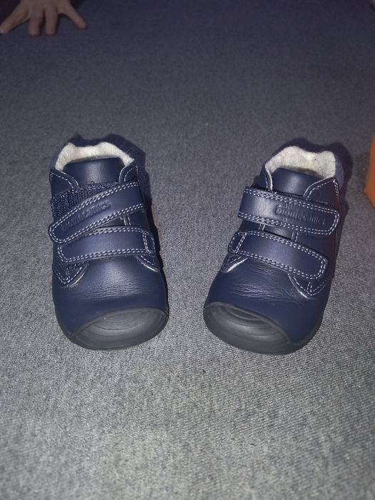 Vând ghete ortopedice