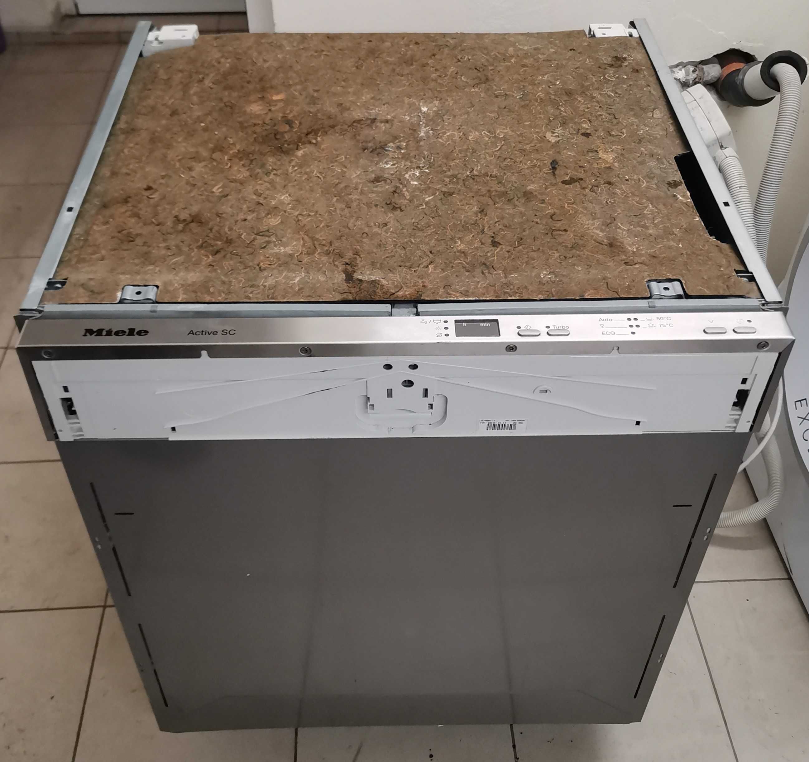 Продавам Съдомиялна за пълно вграждане MIELE 60см. ГЕРМАНИЯ
