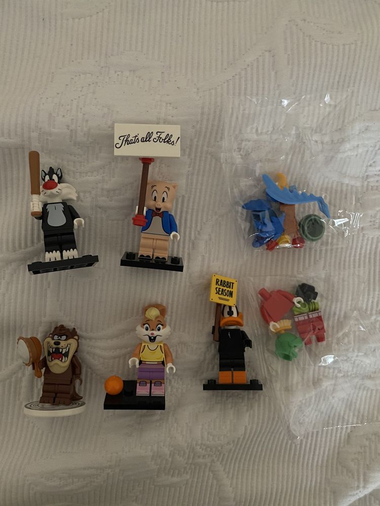 Lego minifigures Luney Tunes
