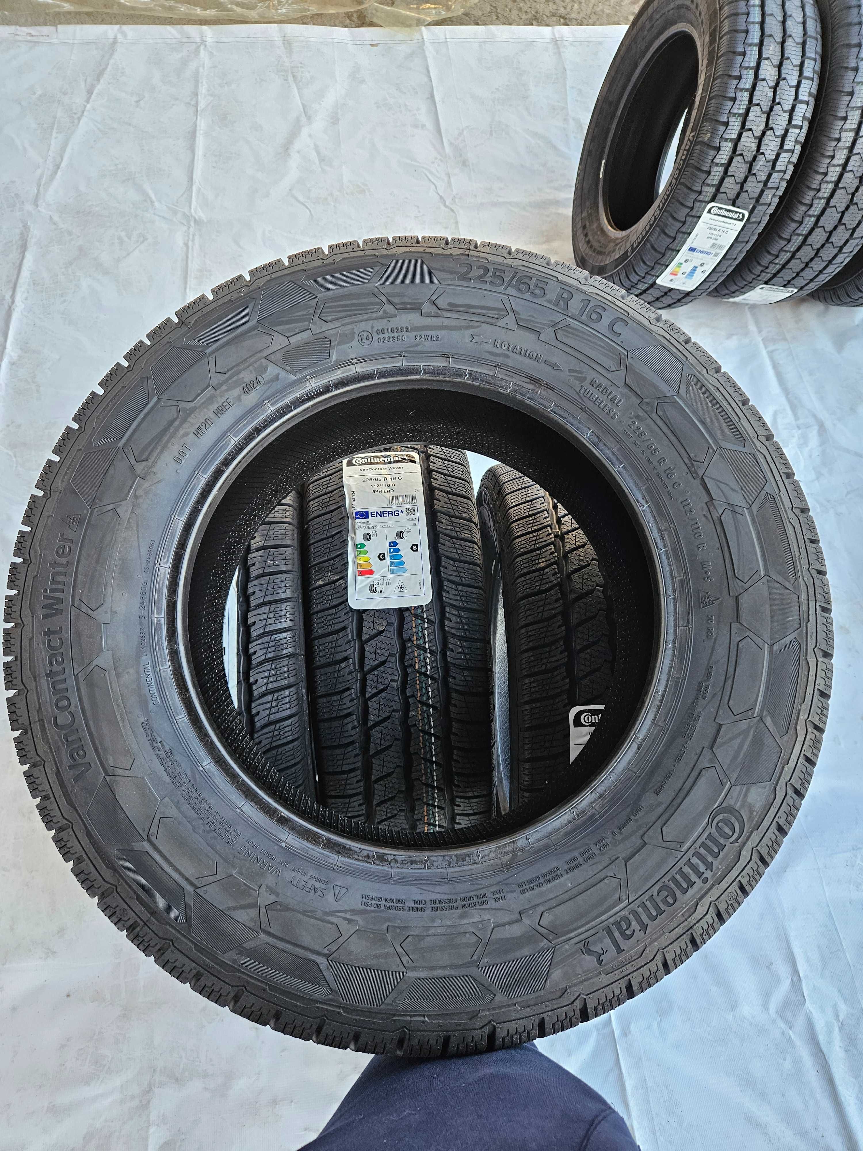 4 Нови бусови зимни гуми 225/65R16C Continental VanWinter DOT4024
