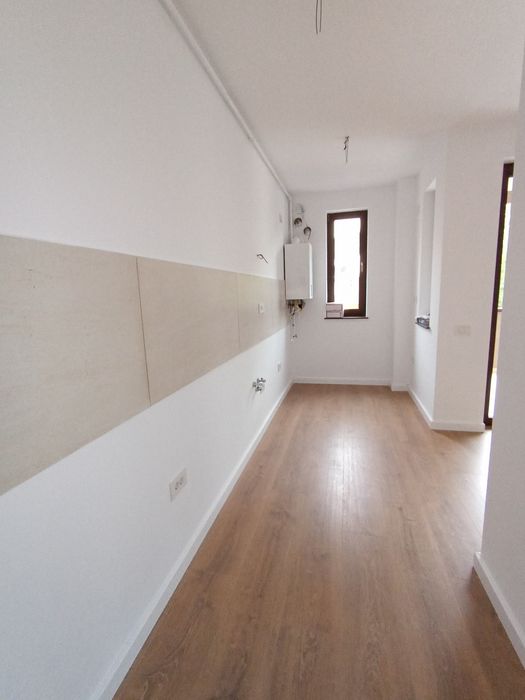 De vânzare apt cu 2 camere,in bloc nou,cu lift