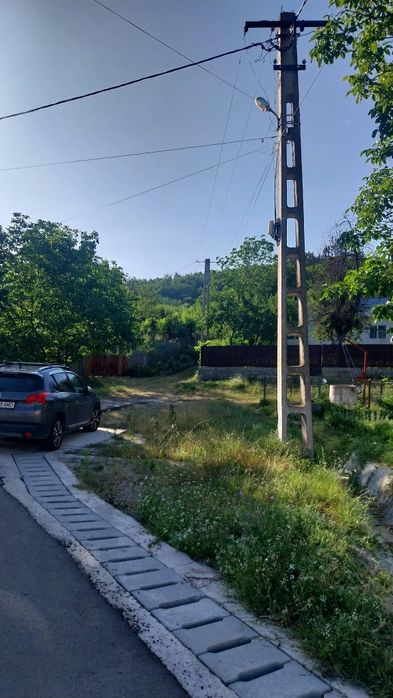 Vanzare teren intravilan
